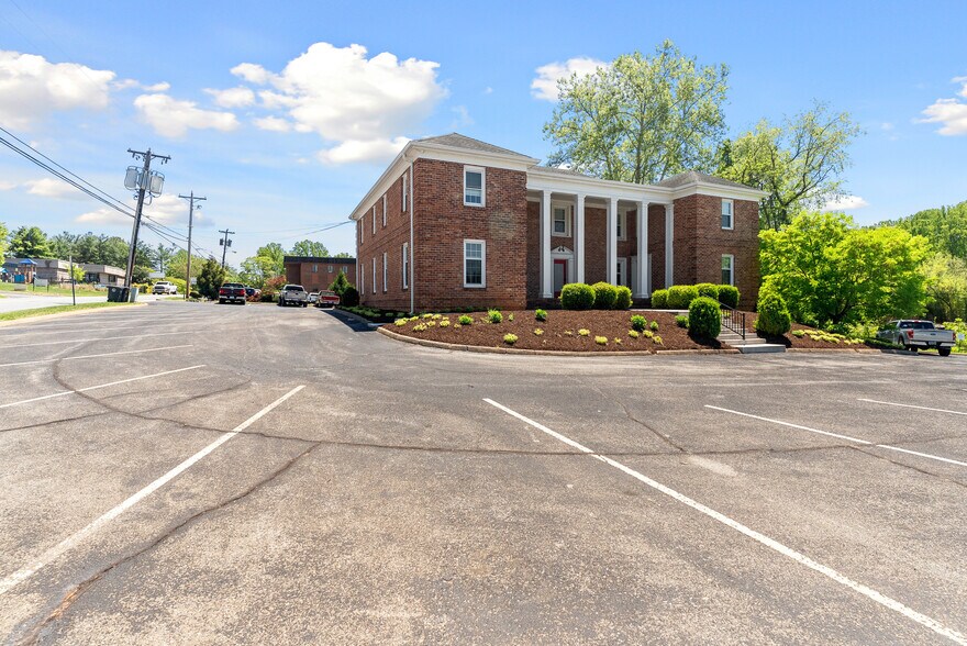 More Photos Of 6200 Fort Ave, Lynchburg Medical For Sale