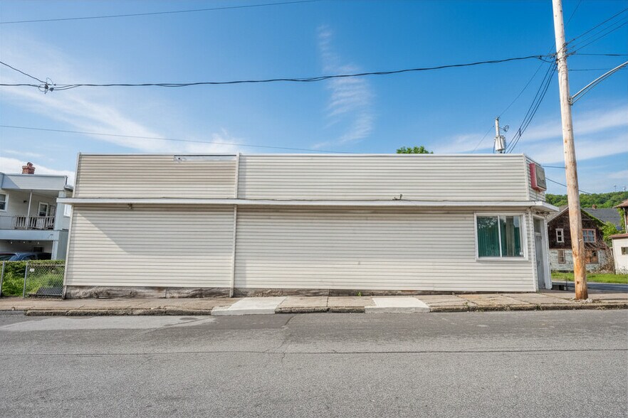 More Photos Of 569-571 Coleman Avenue, Johnstown Office For Sale