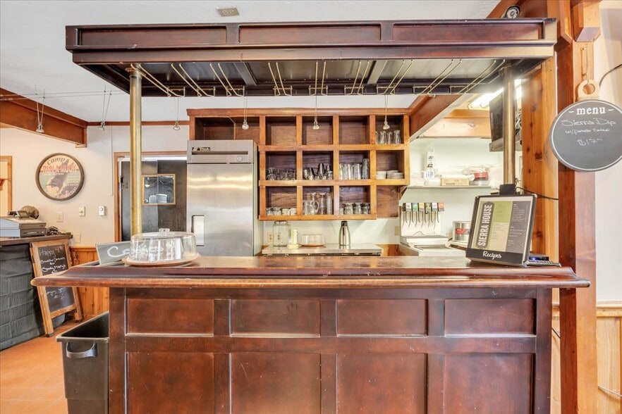 More Photos Of 1051 Hwy 4, Arnold General Retail For Sale