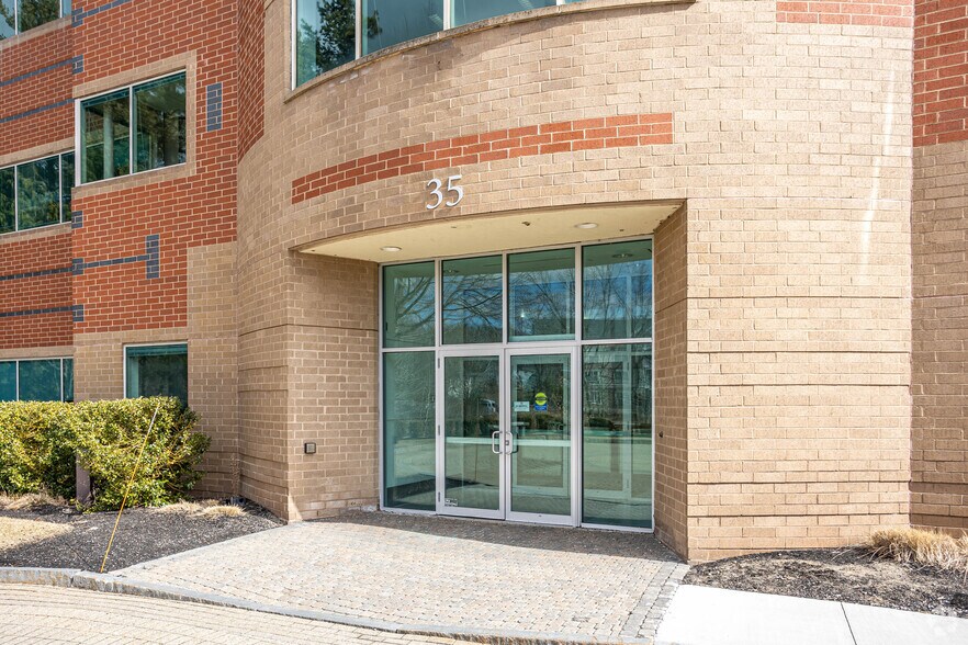 More Photos Of 35 Nagog Park, Acton Office For Sale