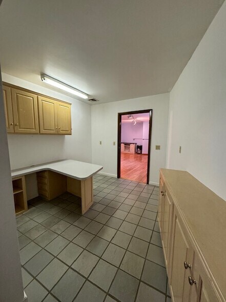 More Photos Of 8 Maple Dr, Monroe Warehouse For Lease