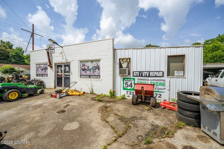 More Photos Of 308 W Main St, Bradford Auto Repair For Sale