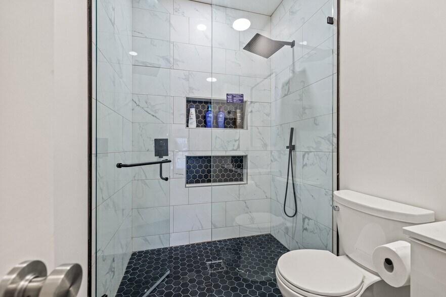 More Photos Of 68766 Perez Rd, Cathedral City Warehouse For Sale