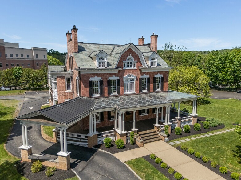 More Photos Of 1 Main St, Flemington Office For Sale