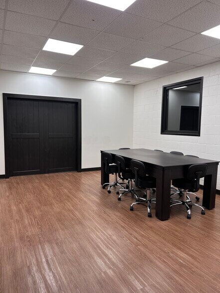 More Photos Of 501 Howell Rd, Greenville Office For Lease