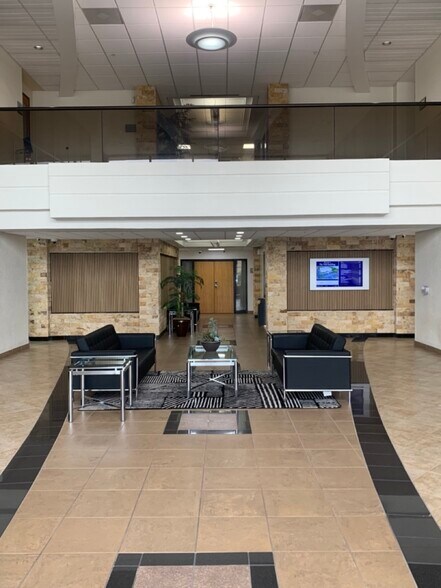 More Photos Of 950 S Winter Park Dr, Casselberry Office For Lease