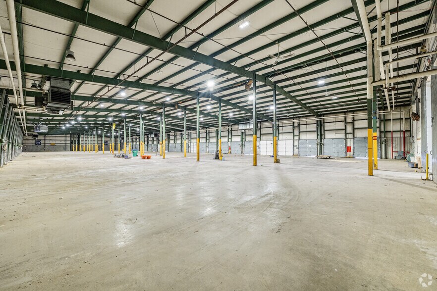 More Photos Of 14140 N Washington Hwy, Ashland Distribution For Lease