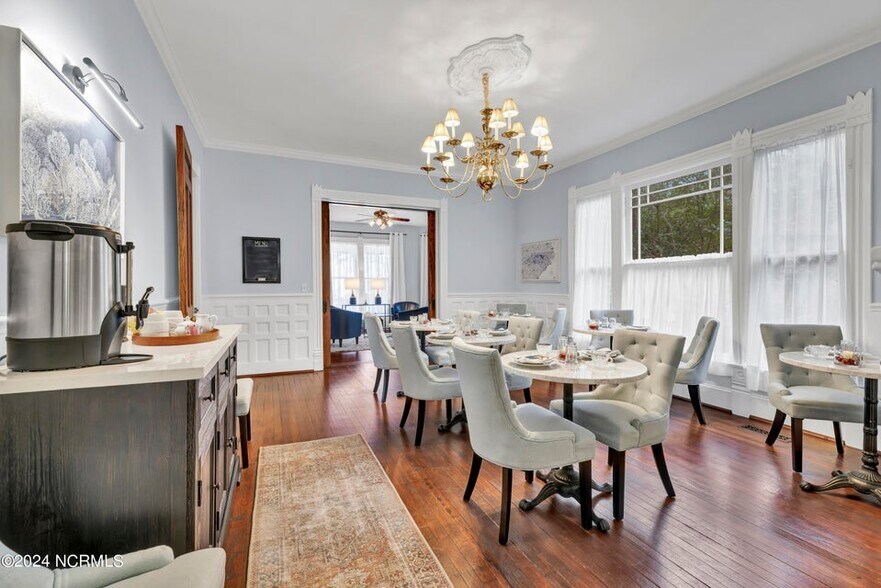 More Photos Of 412 S 3rd St, Wilmington Hospitality For Sale