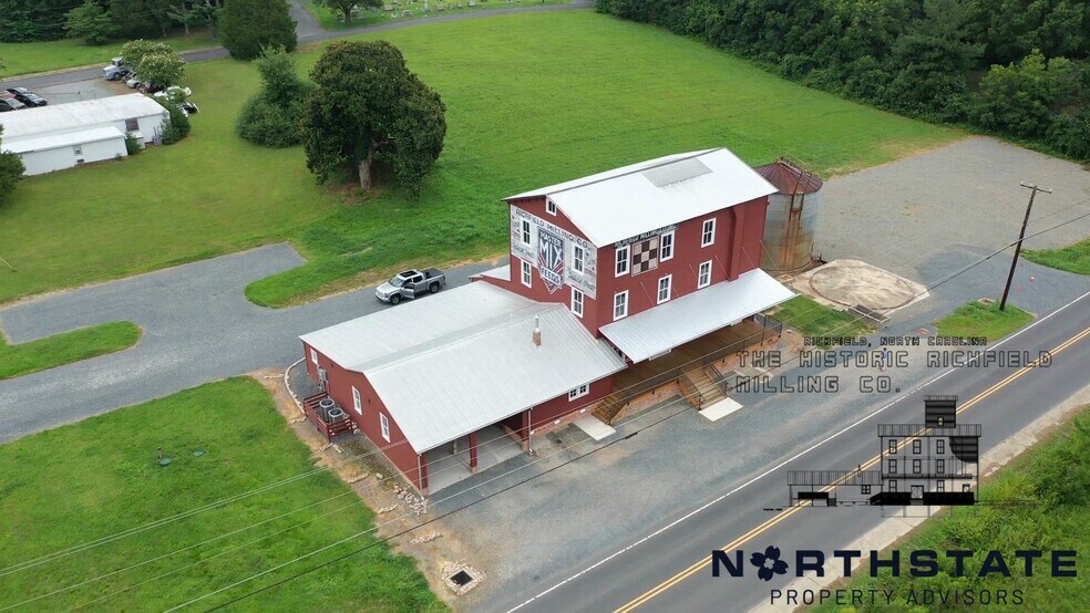 Primary Photo Of 303 Main St, Richfield Office Residential For Lease