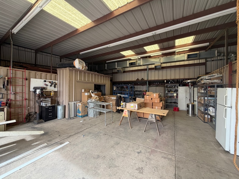 More Photos Of 1525 W Hatcher Rd, Phoenix Warehouse For Sale