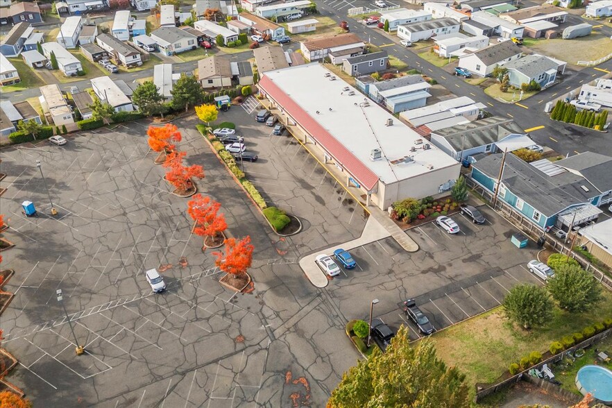 More Photos Of 1241-1261 Harrison Ave, Centralia Storefront For Sale
