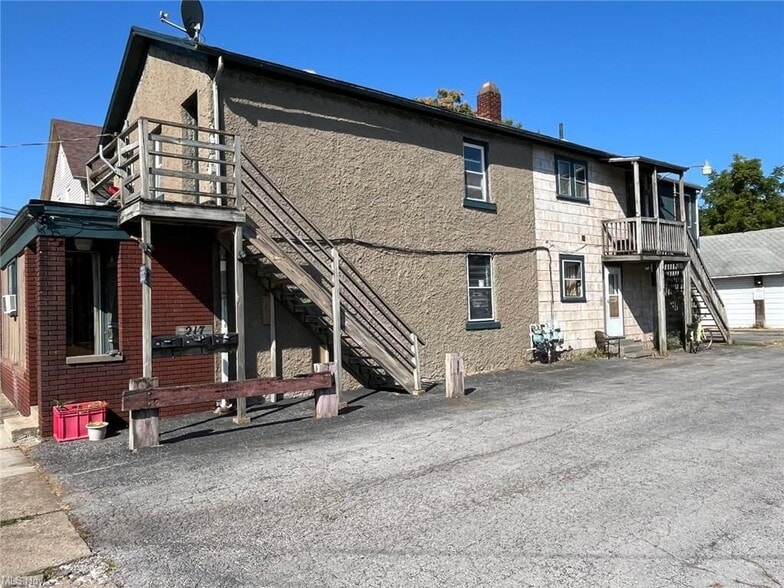 More Photos Of 217 Scott St, Sandusky Specialty For Sale