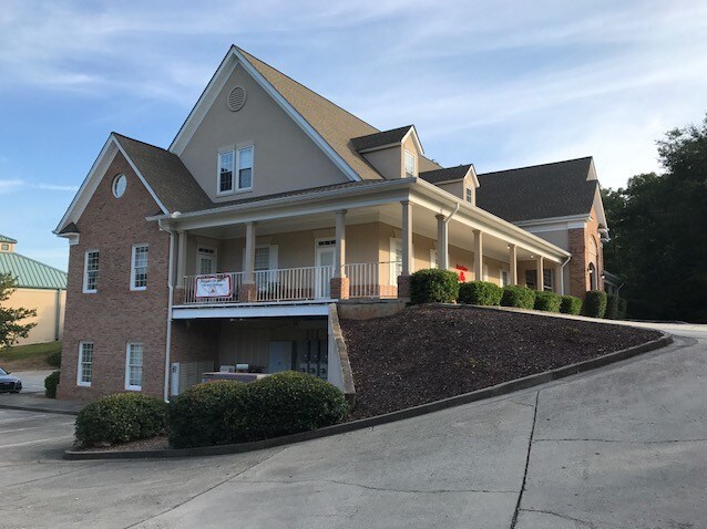 More Photos Of 3133 Golf Ridge Blvd, Douglasville Office For Lease