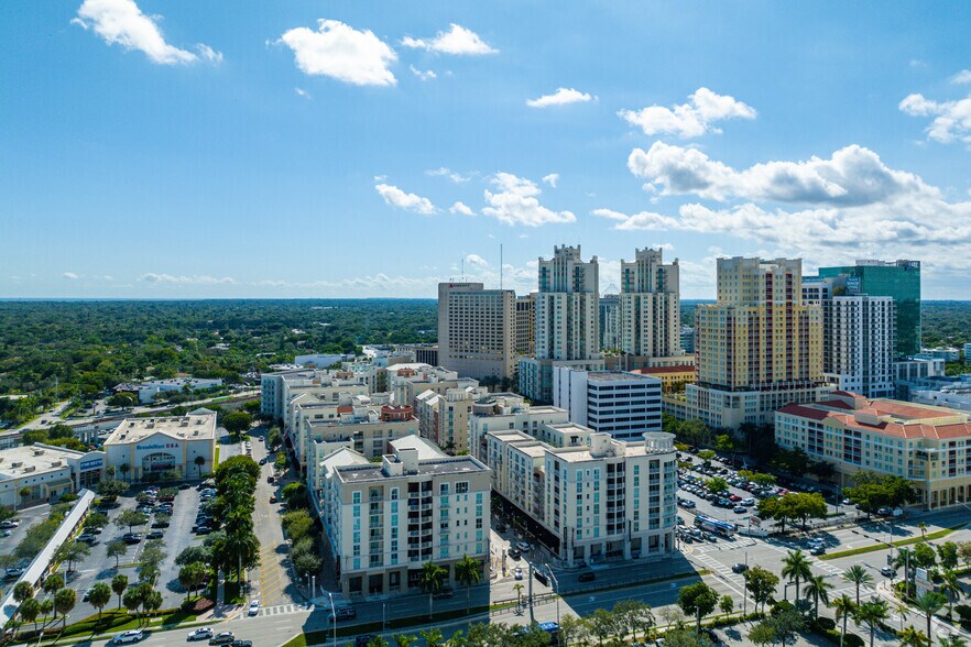 More Photos Of 7205-7290 N Kendall Dr, Miami Apartments For Lease