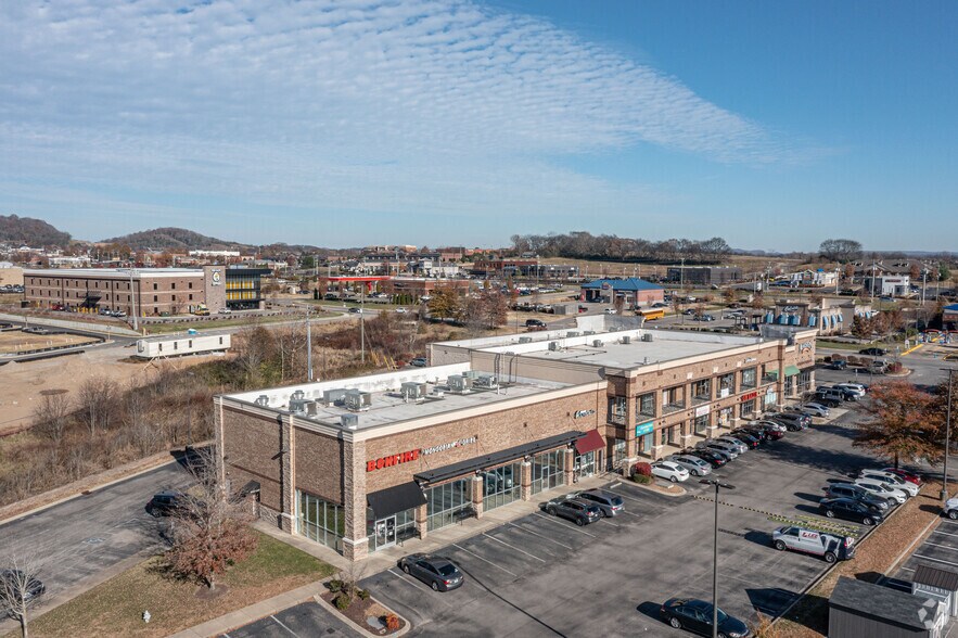 More Photos Of 3015 Belshire Village Dr, Spring Hill Storefront Retail Office For Lease