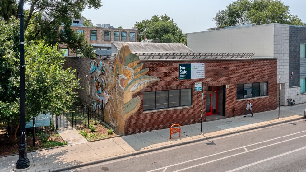 More Photos Of 2125 W North Ave, Chicago Storefront Retail Office For Lease