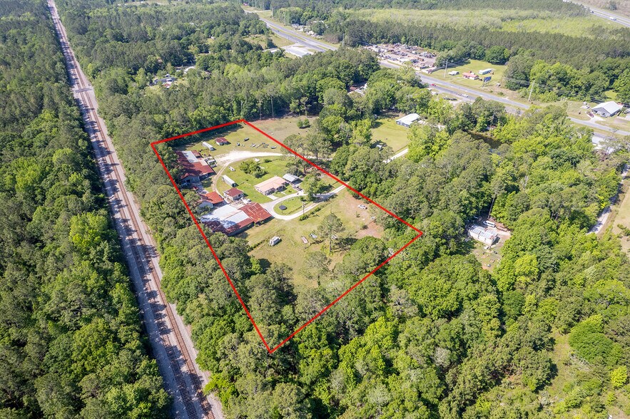 More Photos Of 2856 NE 187th St, Starke Manufacturing For Sale