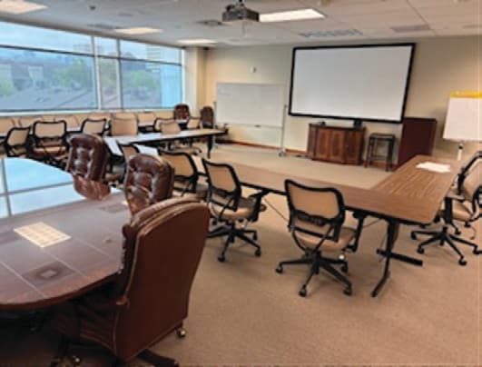 More Photos Of 3915 Lemmon Ave, Dallas Office For Sale