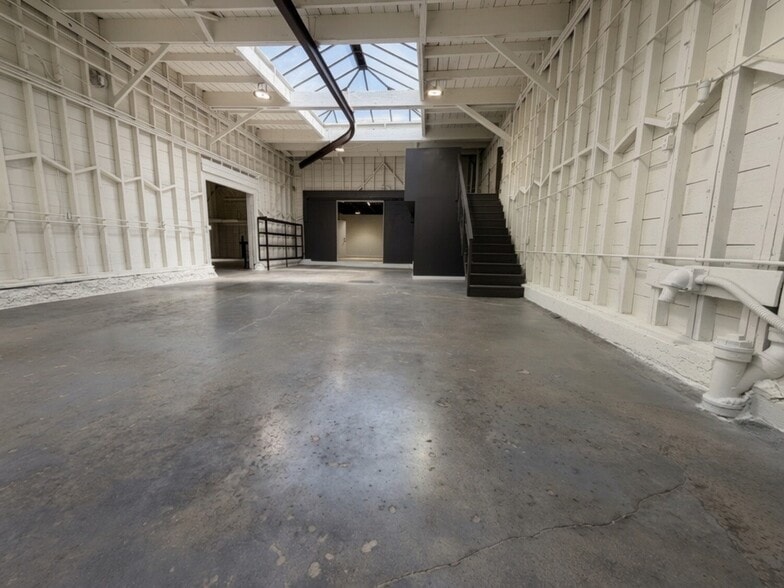 More Photos Of 1237 Folsom St, San Francisco Flex For Lease