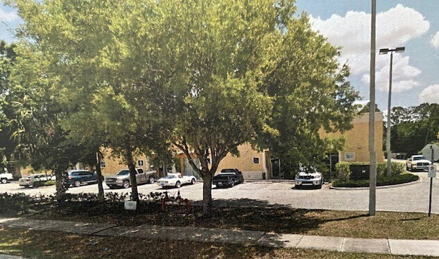 More Photos Of 1075 Innovation Ave, North Port Unknown For Lease