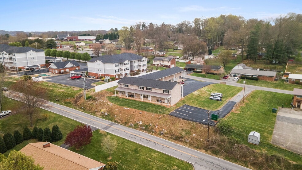 More Photos Of 730 Sir Echo Dr, Kingsport Multifamily For Sale