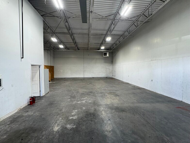 More Photos Of 1350 W 200 S, Lindon Warehouse For Sale