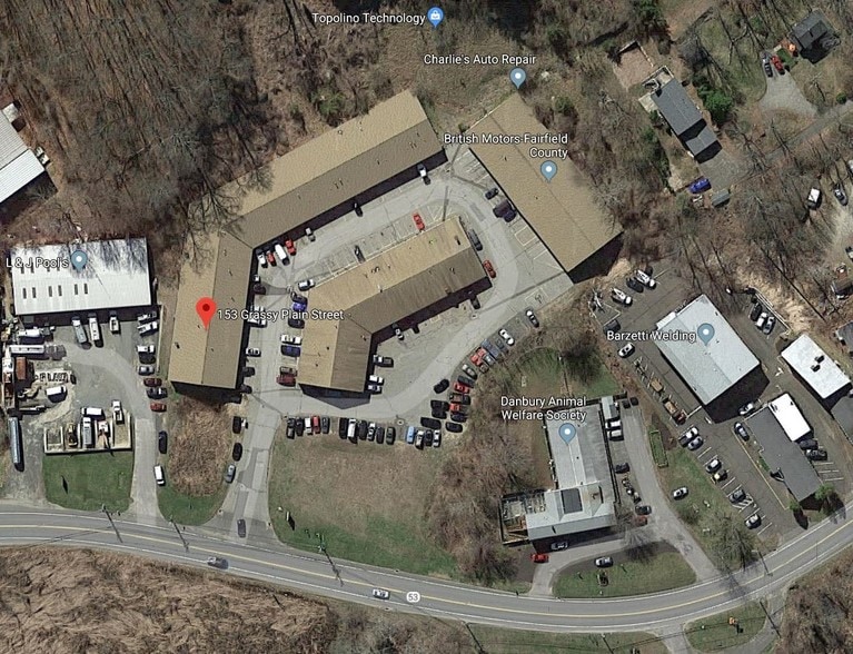 More Photos Of 151 Grassy Plain St, Bethel Warehouse For Lease