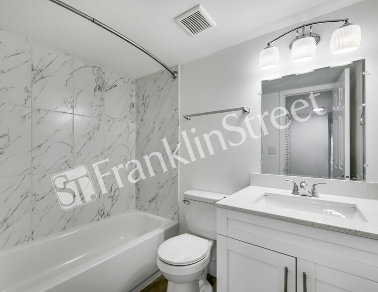 More Photos Of 14566 Seaford Cir, Tampa Apartments For Sale