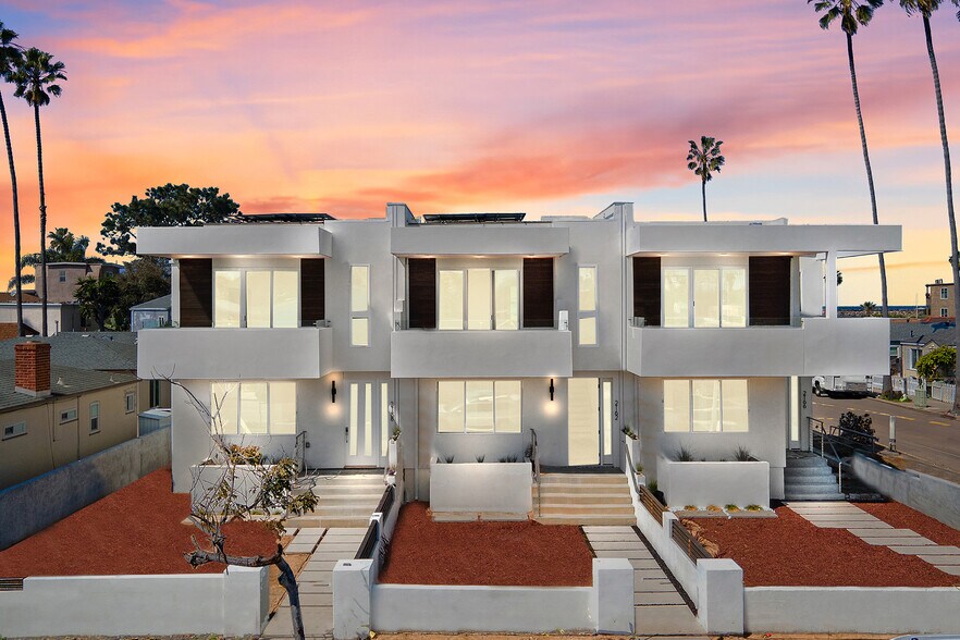 More Photos Of 2158 & 2166 Abbott st, San Diego Apartments For Sale