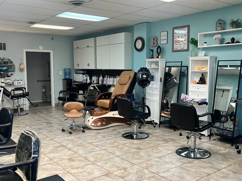 More Photos Of 1302 Monmouth Rd, Mount Holly Storefront Retail Office For Lease