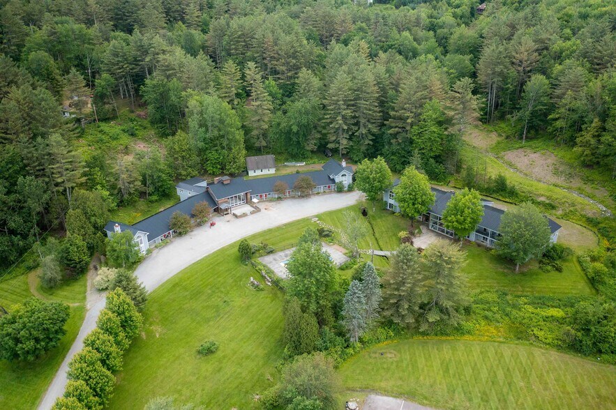 More Photos Of 1007 Mountain Rd, Stowe Hotel For Sale