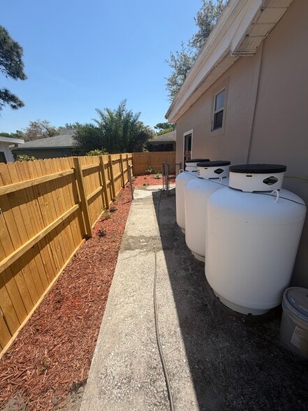 More Photos Of 35 Harbor Woods Cir, Safety Harbor Specialty For Sale