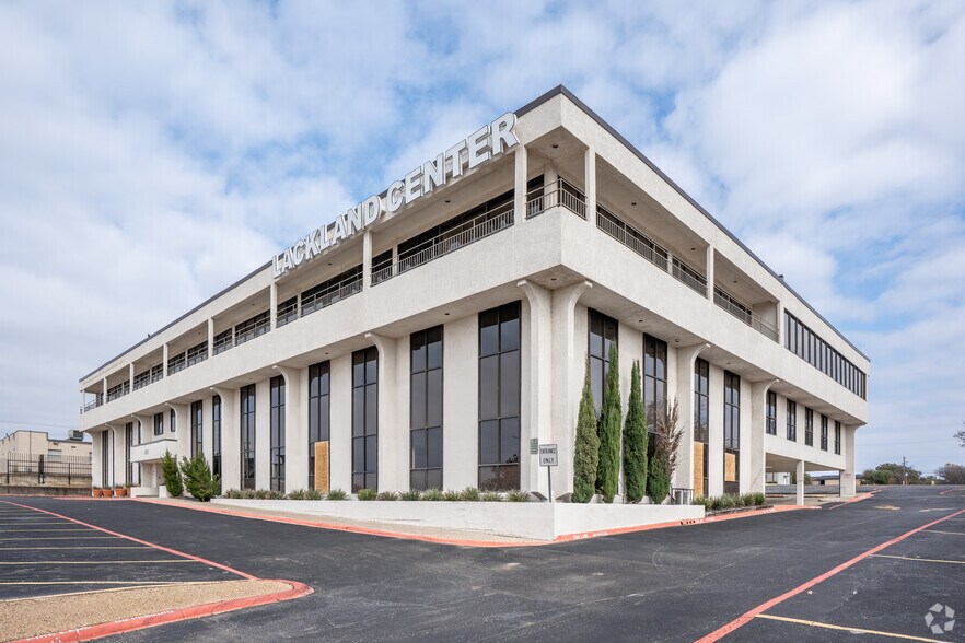Primary Photo Of 2821 Lackland Rd, Fort Worth Office For Sale