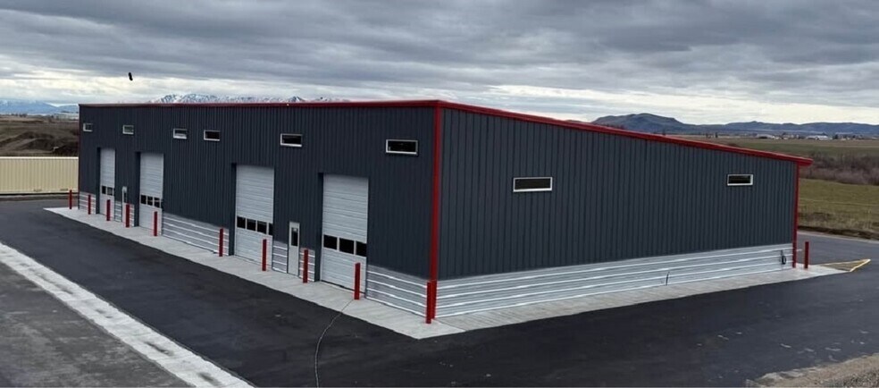 More Photos Of 301 N 1300 E, Lewiston Flex For Lease