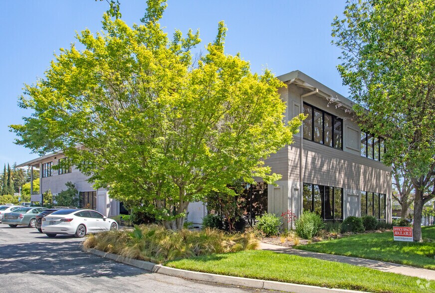 More Photos Of 20195 Stevens Creek Blvd, Cupertino Office For Lease