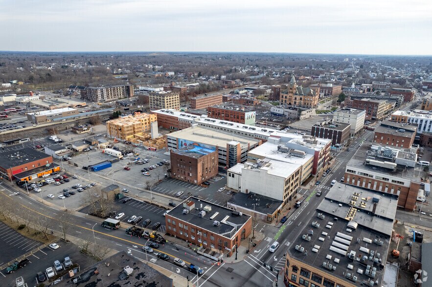 More Photos Of 50 Centre St, Brockton Apartments For Lease