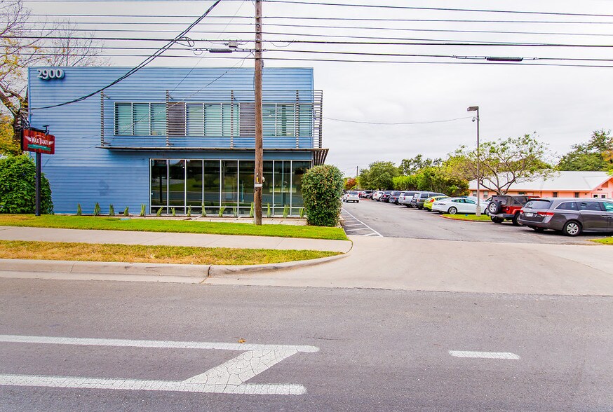 More Photos Of 2900 S Congress Ave, Austin Storefront Retail Office For Lease