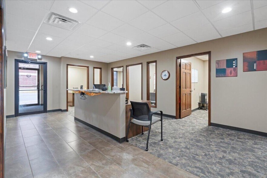 More Photos Of 100 E Broadway St, Council Bluffs Office For Sale
