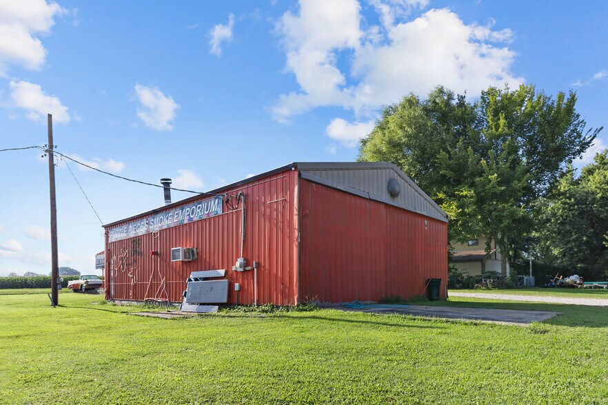 More Photos Of 1420 Highway M, Sedalia Service Station For Sale