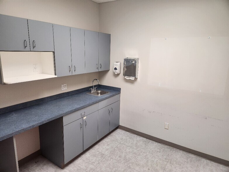 More Photos Of 764 Campbell Ave, West Haven Medical For Sale