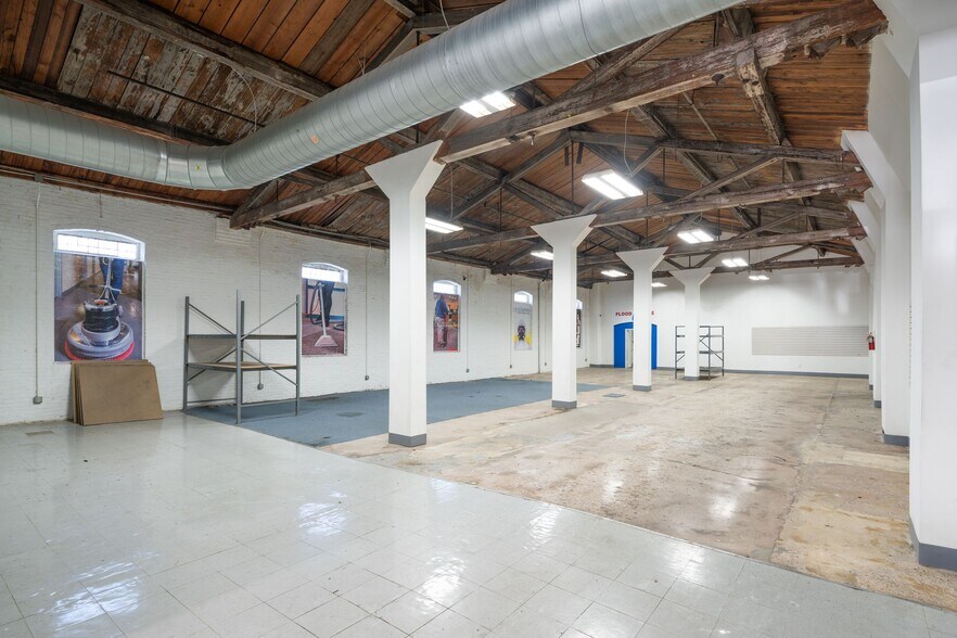 More Photos Of 2221 E Clearfield St, Philadelphia Warehouse For Lease