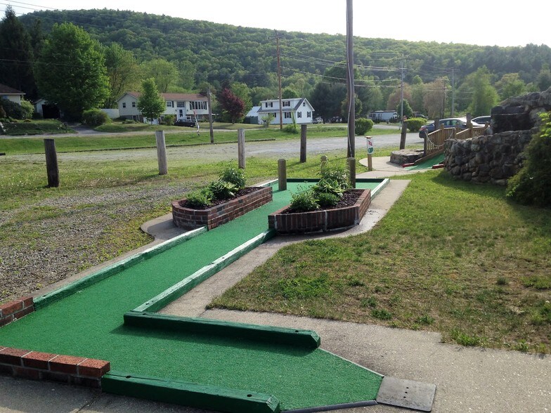 More Photos Of 15 Hospital Rd, Monson Golf Course Driving Range For Sale