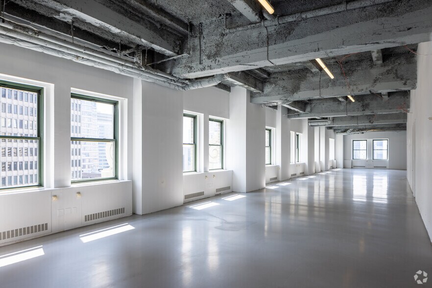 Photo of 32nd Floor Ste 3200