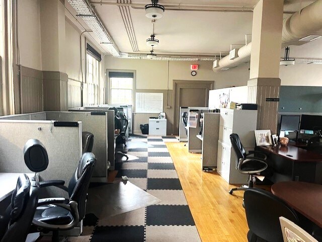 More Photos Of 414 Bank NE st, Decatur Office Residential For Sale