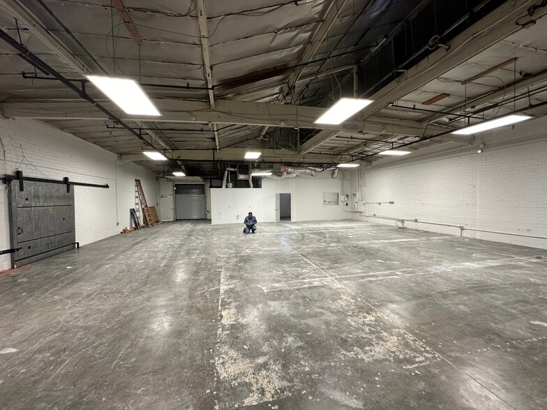 More Photos Of 3850 Broadway Pl, Los Angeles Warehouse For Sale