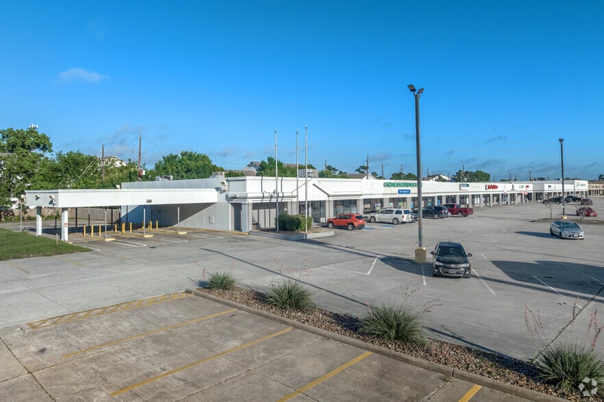 More Photos Of 18311-18433 Kuykendahl Rd, Spring Unknown For Lease
