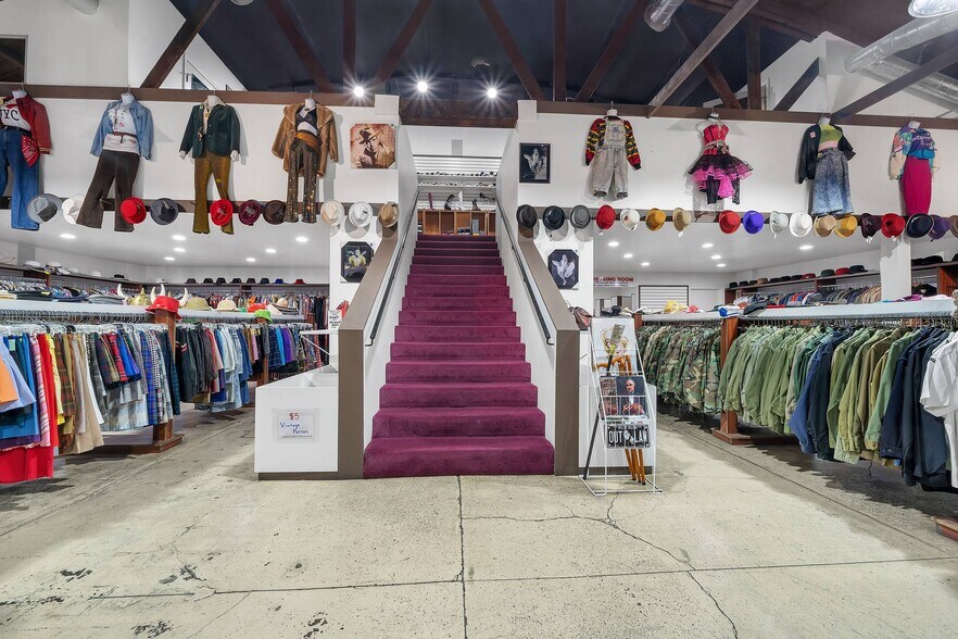 More Photos Of 5018 Lankershim Blvd, North Hollywood General Retail For Sale