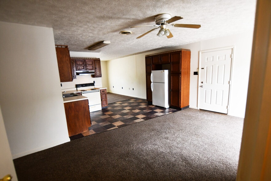 More Photos Of 727 River Dr, Irvine Apartments For Sale