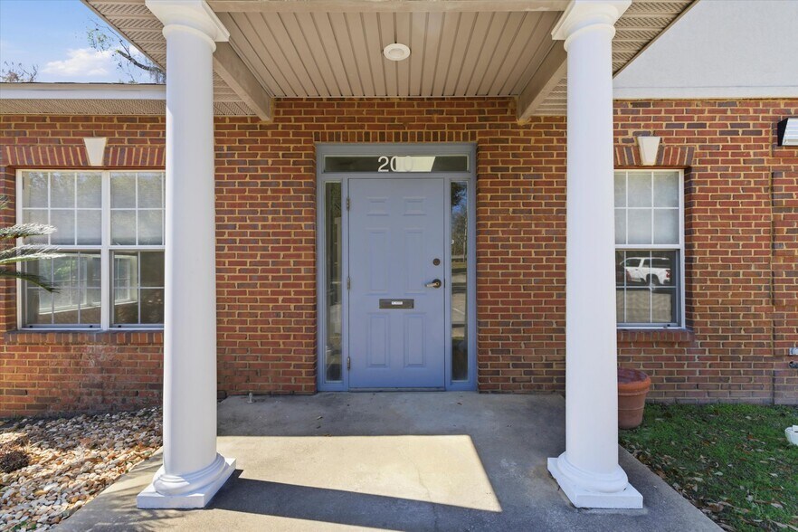More Photos Of 1804 Miccosukee Commons Dr, Tallahassee Office For Sale