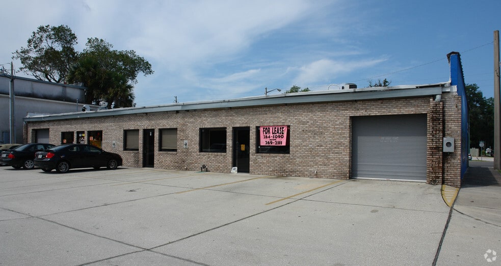 More Photos Of 20-26 N Orange Ave, Green Cove Springs Storefront For Sale